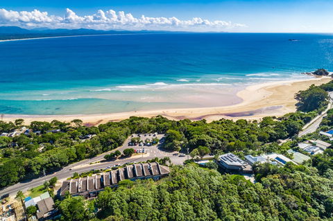 A Perfect Stay - 4 James Cook Apartments - Accommodation Burleigh 1