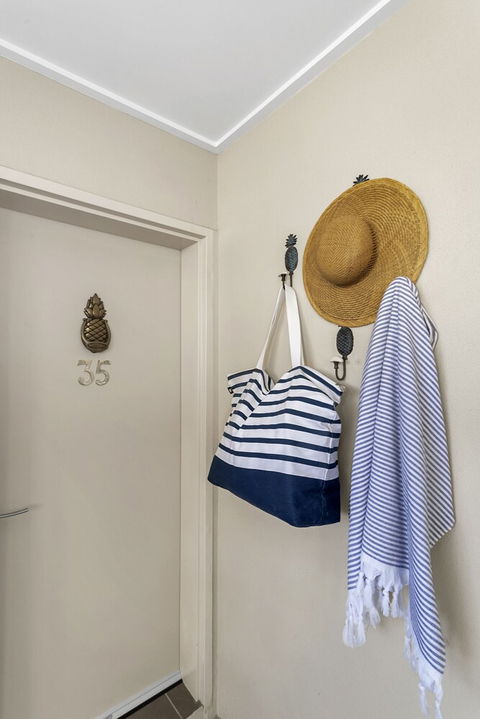 UNIT 35 Whitsundays - Accommodation Burleigh 2