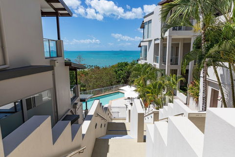 UNIT 35 Whitsundays - Accommodation Burleigh 6