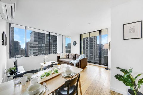 A Stylish 2BR CBD Apt With Beautiful City Views - Accommodation Burleigh 5
