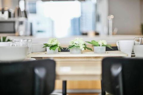 A Stylish 2BR CBD Apt With Beautiful City Views - Accommodation Burleigh 3