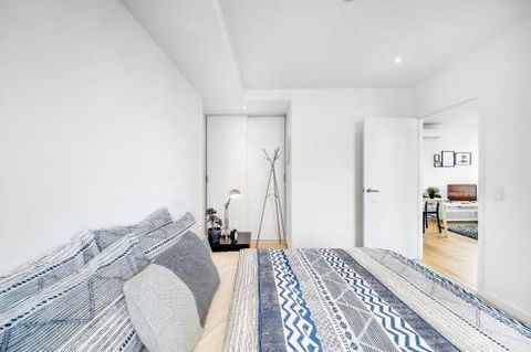 A Stylish 2BR CBD Apt With Beautiful City Views - Accommodation Burleigh 4