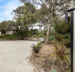 SeaSide Serenity tennis court  back beach - Accommodation Burleigh