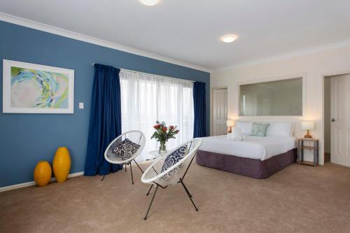 Spearwood WA Accommodation Burleigh