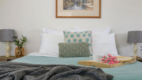 The Spa Cottage - Accommodation Burleigh 1