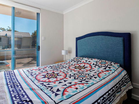 Across The Road From The Beach! - Accommodation Burleigh 3