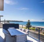 Beachfront Apartment 10 - Accommodation Burleigh