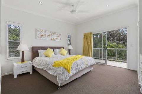 Amalfi - Accommodation Burleigh 6
