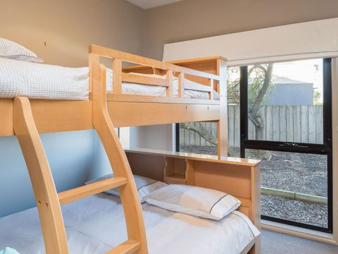 Amazing Views - Accommodation Burleigh 1