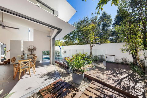 Ultimate Light & Space Noosa Heads - Accommodation Burleigh 4