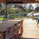 Left At The Penguins - Accommodation Burleigh 0