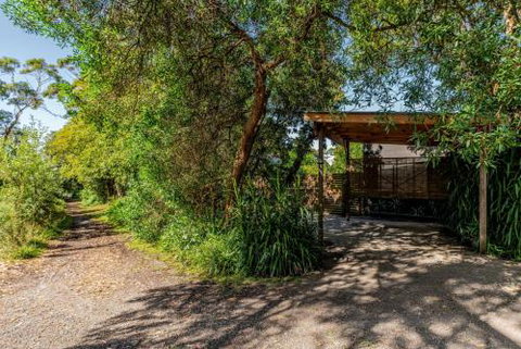 SUNSET BEACH SHACK On SURF - Accommodation Burleigh 3