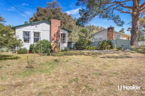 Cromarty Cottage 900m From Birubi Beach - Accommodation Burleigh 3