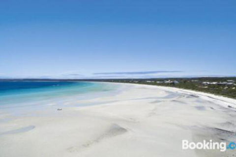 A One One Two At Island Beach - Accommodation Burleigh 0