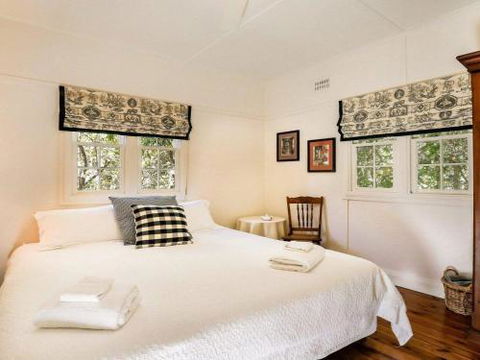 LAVENDER COTTAGE Alpine Southern Highlands 4pm Check Out Sundays - Accommodation Burleigh 6