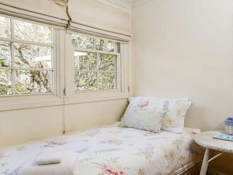 LAVENDER COTTAGE Alpine Southern Highlands 4pm Check Out Sundays - Accommodation Burleigh 2