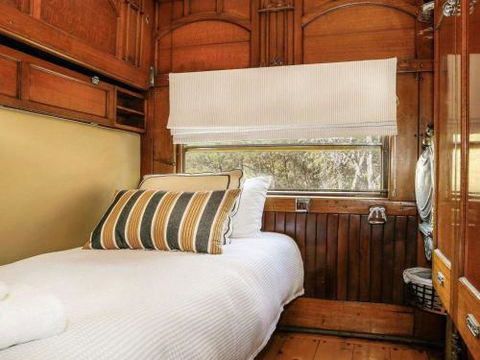 THE ANGAS CARRIAGE Alpine Southern Highlands 4pm Check Out On Sundays - Accommodation Burleigh 3