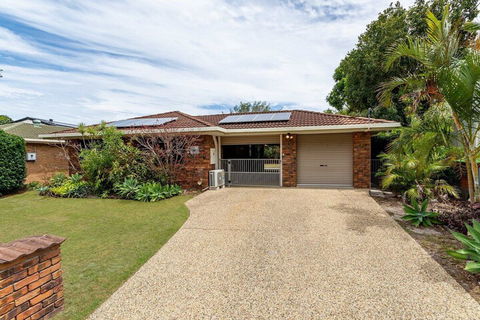 Freshly Renovated Dog Friendly House Walking Distance To Waterfront - Accommodation Burleigh 0