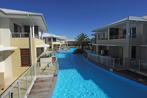 Pacific Blue 505-265 Sandy Point Road - Accommodation Burleigh 3