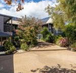 Garden by The Bay - Accommodation Burleigh
