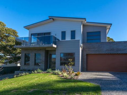 COASTLINE Boat Harbour Gerringong 4pm Check Out Sundays - Accommodation Burleigh 6