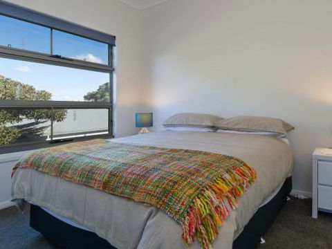 COASTLINE Boat Harbour Gerringong 4pm Check Out Sundays - Accommodation Burleigh 5