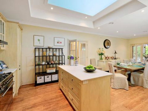 Mirrabooka Burrawang Beautiful Home & 3 Acres Of Gardens In The Southern Highlands - Accommodation Burleigh 6