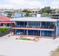 Almonta Apartments on the water front - Accommodation Burleigh