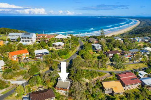 Valparaiso 23 Dulconghi Street - Accommodation Burleigh 6