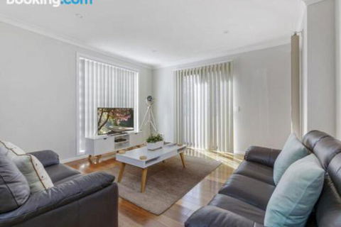 SURF BEACH DREAMS Kiama & Surrounds 4pm Check Out Sundays - Accommodation Burleigh 2