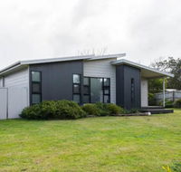 34 Ash Avenue Sandy Point - Accommodation Burleigh