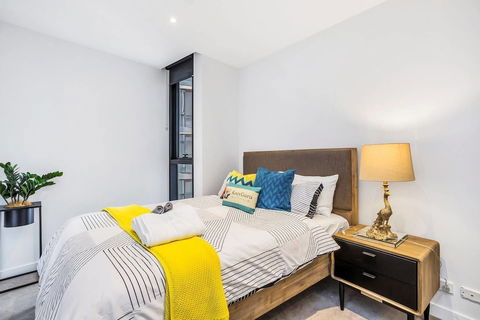 FV Iconic Designer APT, Parking, Near CBD Qfv147-14 - Accommodation Burleigh 6