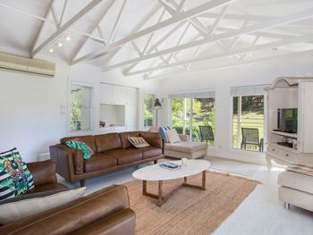 Pantowora - Accommodation Burleigh 3