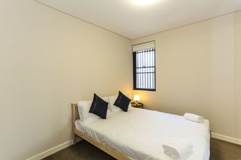 Spacious Apartment At Waitara - Accommodation Burleigh 4