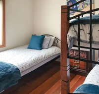 Home Near Shops  Beach - Accommodation Burleigh