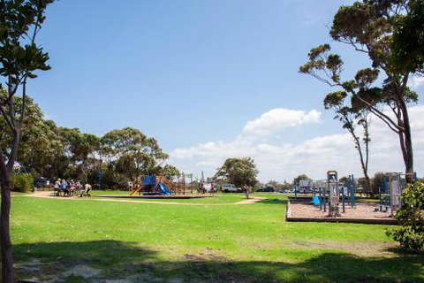 Mollymook Seaspray Motel - Accommodation Burleigh 2