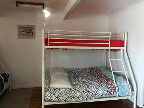 BOMBORA At MOLLYMOOK - Accommodation Burleigh 0