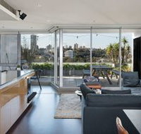 Elegant Elizabeth Bay H374 - Accommodation Burleigh