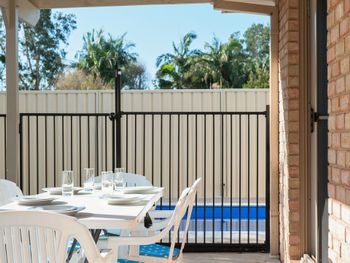 Seaclusion 2 2 Margaret Street - Accommodation Burleigh 2