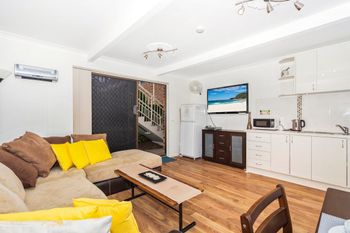 One Ocean - Accommodation Burleigh 2