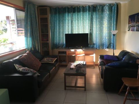 Westside Storey - Accommodation Burleigh 2