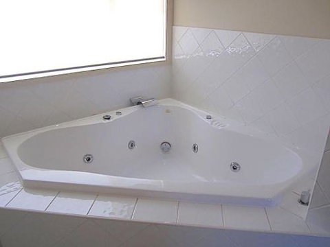DAY DREAMING On DONLAN - Accommodation Burleigh 1