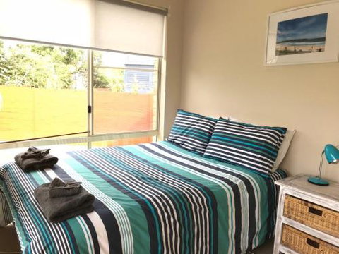 DAY DREAMING On DONLAN - Accommodation Burleigh 4