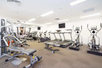 Executive Studio Inner City Apartment - Accommodation Burleigh 3