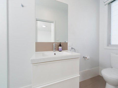 Ocean Views 41A Ocean Avenue - Accommodation Burleigh 3