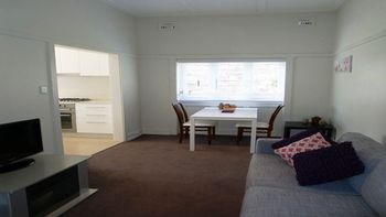 The Apartment Service LB001 - Accommodation Burleigh 4