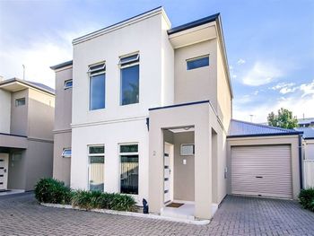 Modern Seaside Sanctuary - Accommodation Burleigh 0