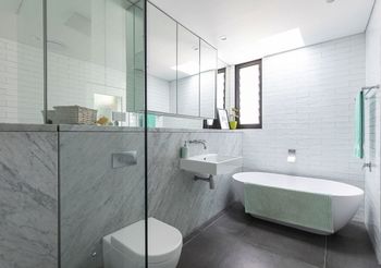 Stunning Executive Home In Glebe - Accommodation Burleigh 4
