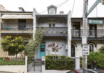 Stunning Executive Home In Glebe - Accommodation Burleigh 6
