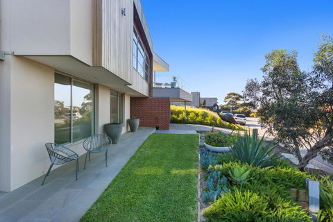 Azure Oasis - Accommodation Burleigh 6